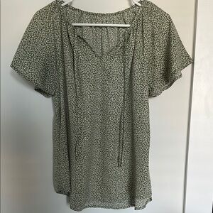 SHEIN Green Short Sleeve Blouse